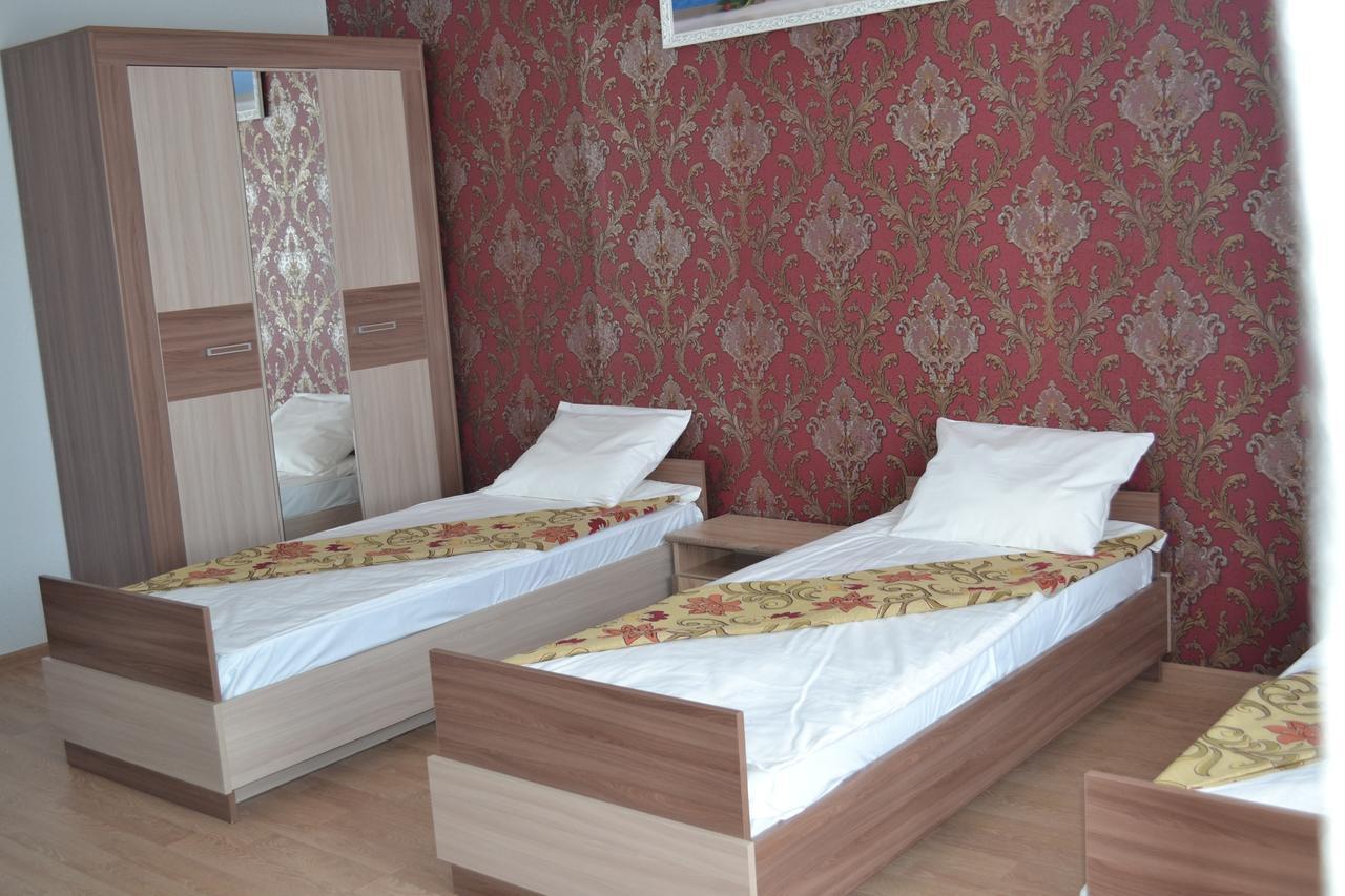 Hotel Alash Астана Екстер'єр фото