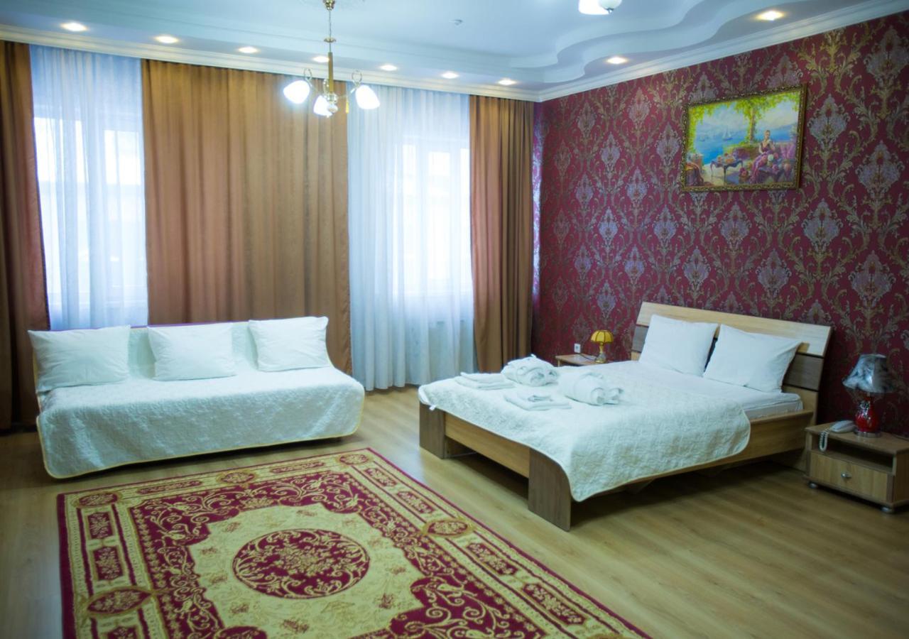 Hotel Alash Астана Екстер'єр фото