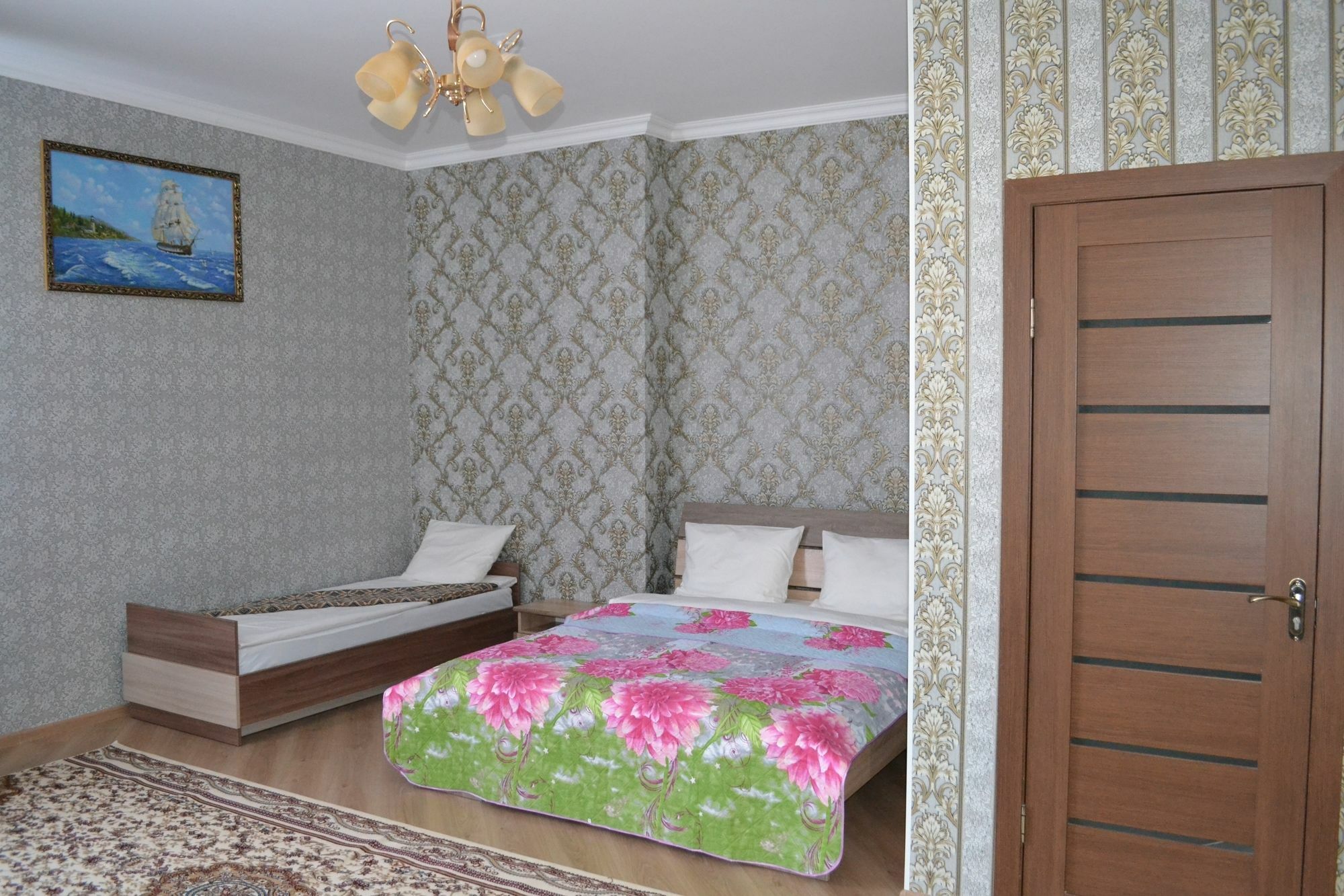 Hotel Alash Астана Екстер'єр фото